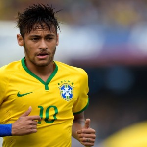 爱游戏综合娱乐-篮球运动装备研发创新步伐不断加快，篮球运动器材