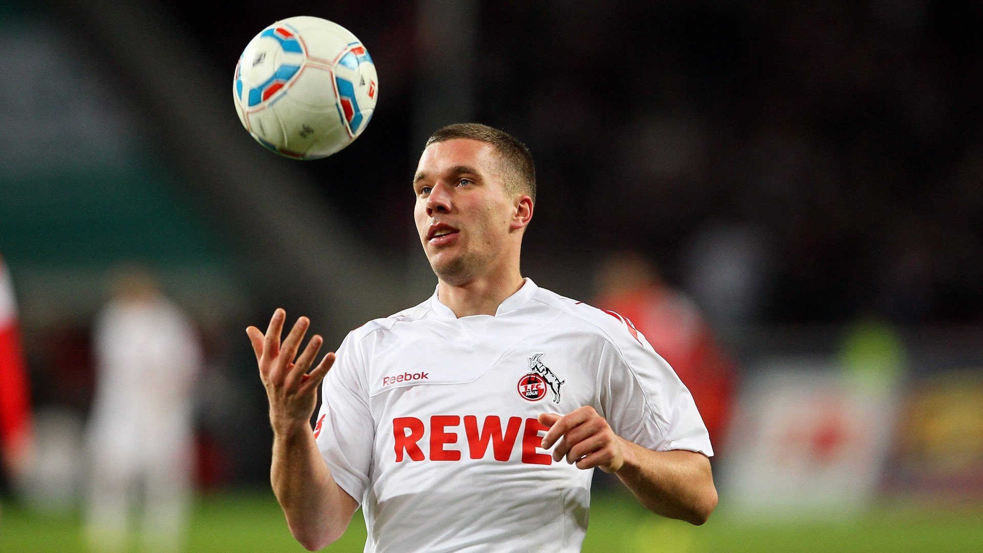 电竞与娱乐行业的深度融合:内容创新,形式多样,娱乐跟电竞的区别