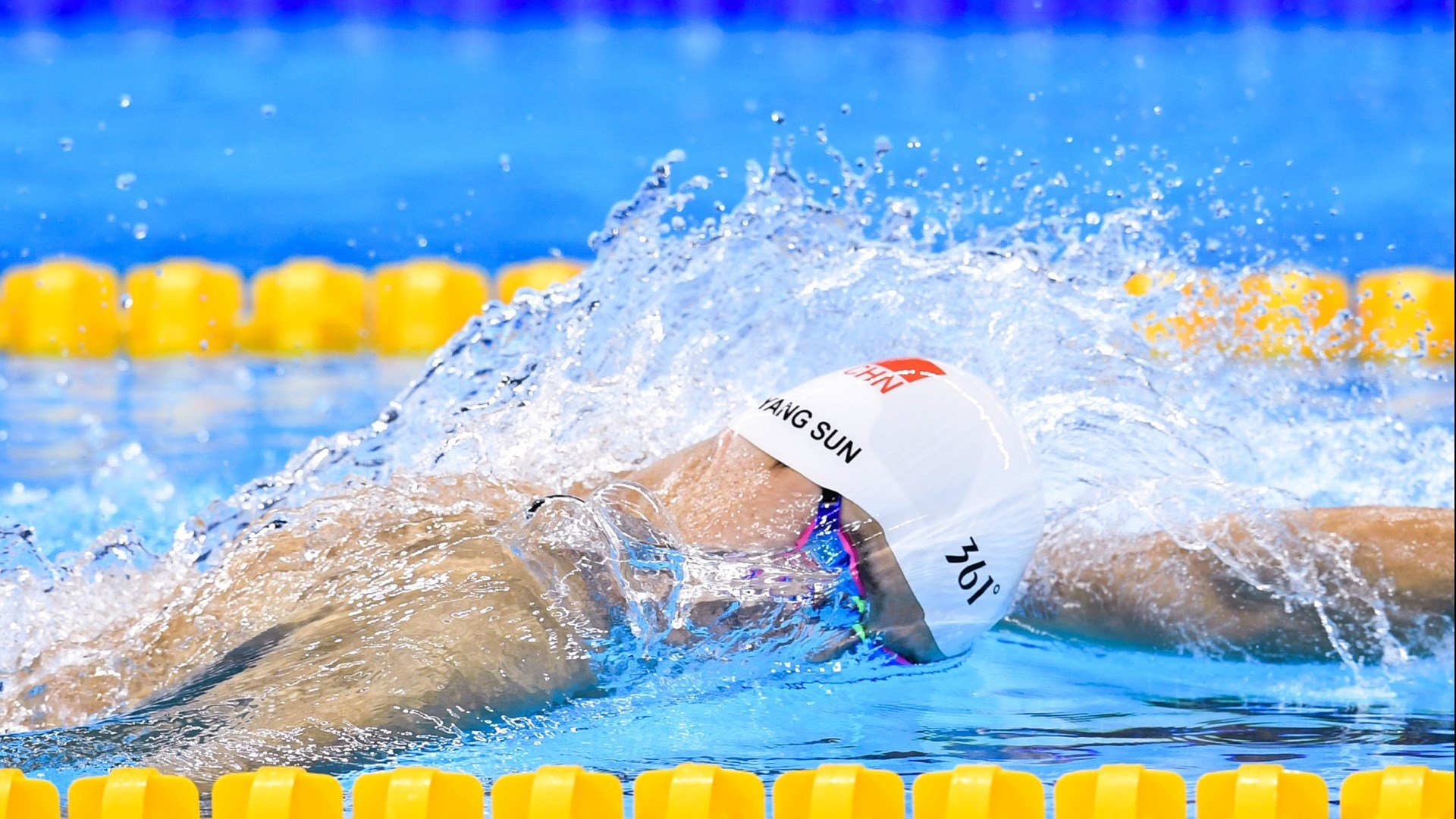 篮球公益训练营深入校园激发兴趣，篮球公益营销策划方案